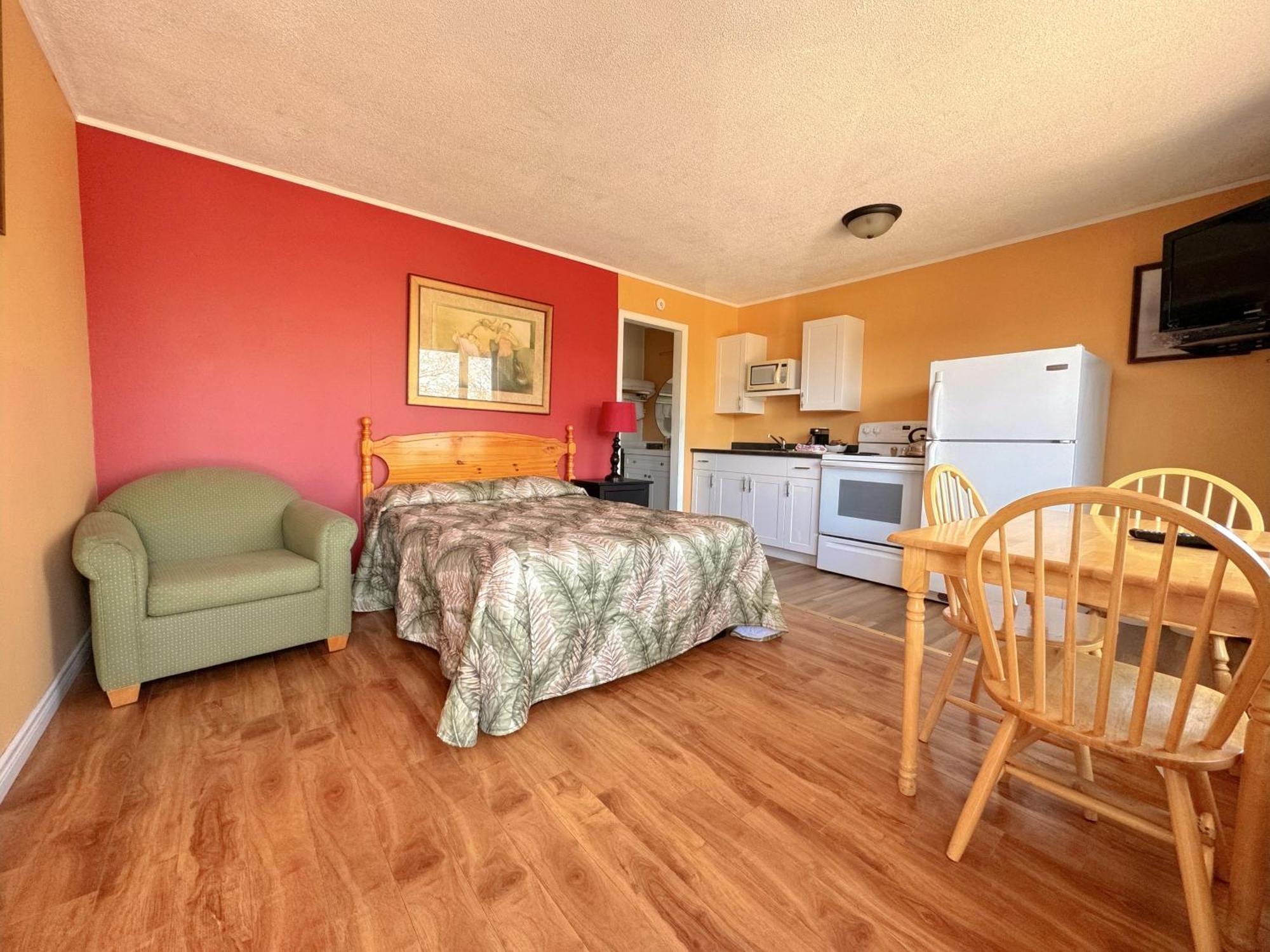 Fair Isle Motel シャーロットタウン エクステリア 写真